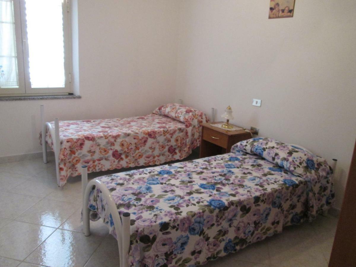 Santu Luisu Iun P2230 Daire Galtellì Dış mekan fotoğraf