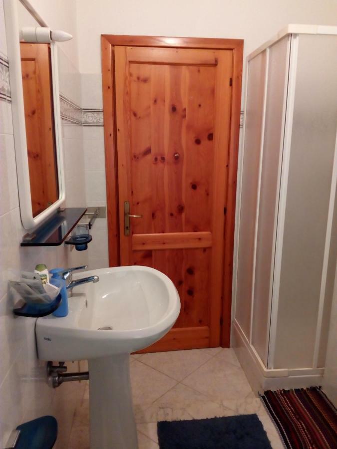 Santu Luisu Iun P2230 Daire Galtellì Dış mekan fotoğraf